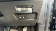 Land Rover Discovery Sport 1.5 P300e R-Dynamic SE 5dr Auto [5 Seat] Station Wagon